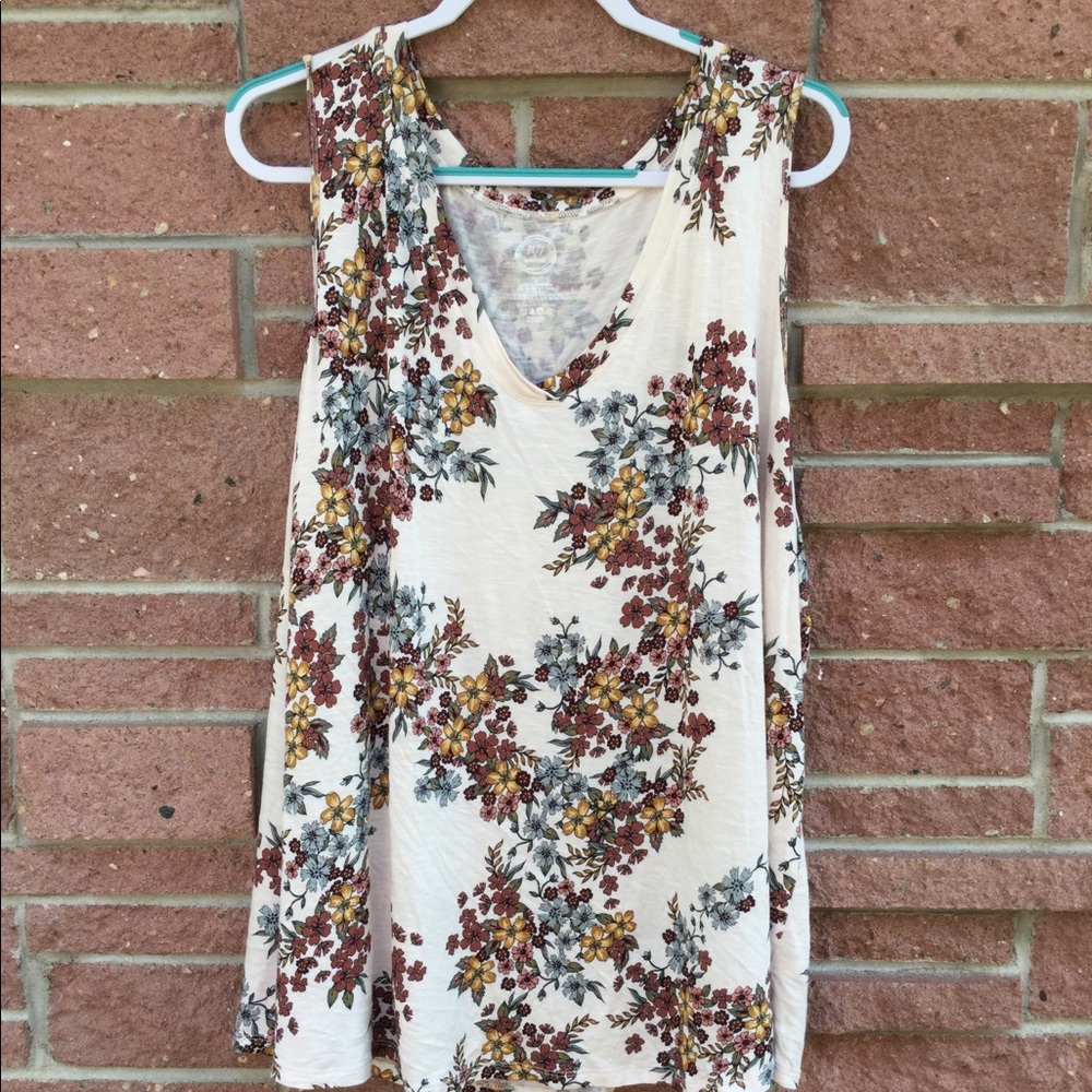 Maurice’s 24/7 Tank Top size 4